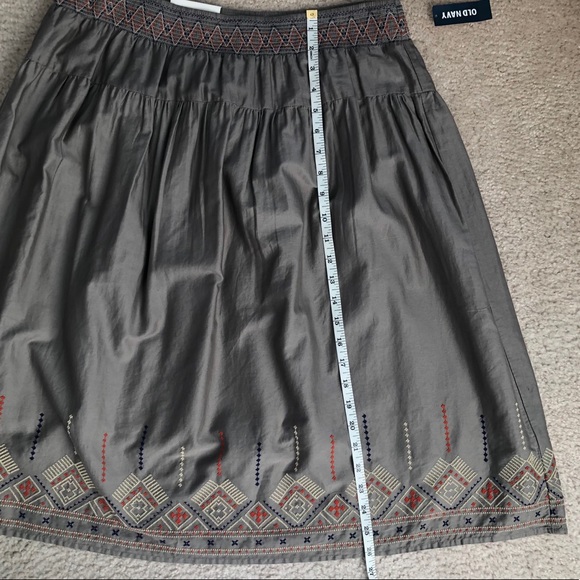 Old Navy Embroidered Aztec Print Tan Skirt Large - Picture 6 of 11